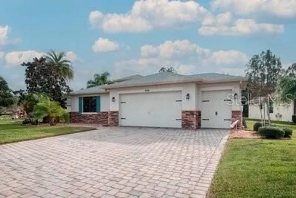 Property Slideshow image 2 of 64 | 824 ebb tide ln, Kissimmee, FL, 34759