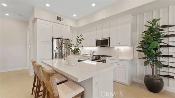 Property Slideshow image 2 of 25 | 1295 snowberry pl, Montebello, CA, 90640