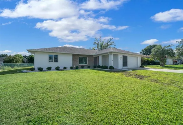 Property Slideshow image 3 of 68 | 4972 nw 31st st, Ocala, FL, 34482