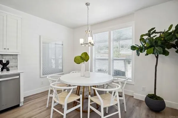 Property Slideshow image 3 of 48 | 444 el camino real 2, Encinitas, CA, 92024