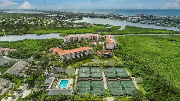 Property Slideshow image 2 of 51 | 5408 eagles point cir apt 102, Sarasota, FL, 34231