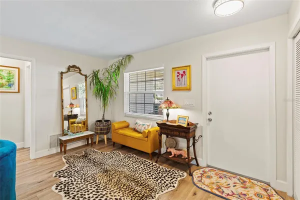 Property Slideshow image 2 of 25 | 5612 palm aire dr, Sarasota, FL, 34243