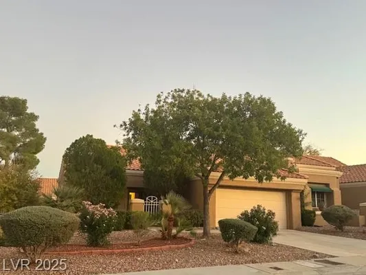 Property Slideshow image 2 of 29 | 2728 showcase dr, Las Vegas, NV, 89134