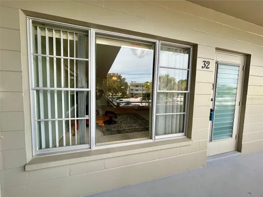 Property Slideshow image 3 of 47 | 2072 australia way 32, Clearwater, FL, 33763