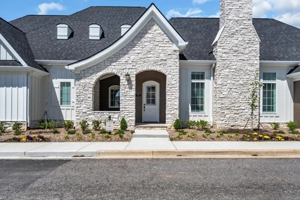 Property Slideshow image 2 of 31 | 317 flag ct, Gallatin, TN, 37066