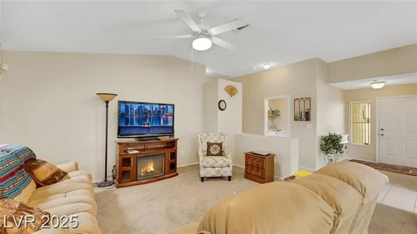 Property Slideshow image 3 of 27 | 2075 joy view ln, Henderson, NV, 89012