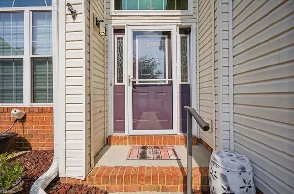 Property Slideshow image 3 of 44 | 3029 egyptian ln, Virginia Beach, VA, 23456