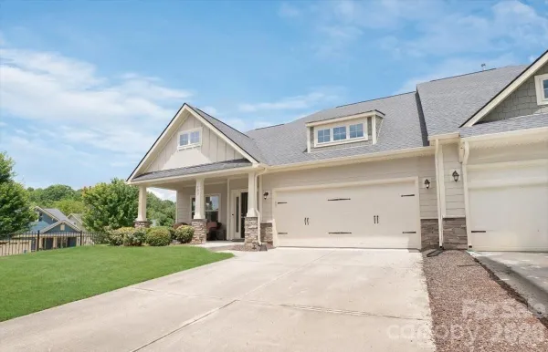 Property Slideshow image 2 of 37 | 103 canter ln, Mooresville, NC, 28115