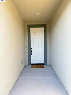 Property Slideshow image 3 of 25 | 619 heathridge st, Manteca, CA, 95336