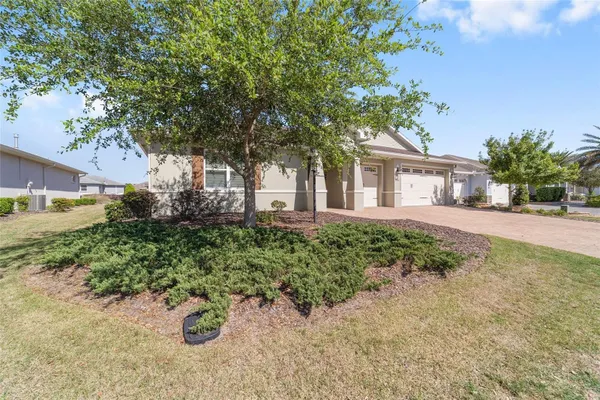 Property Slideshow image 3 of 47 | 8780 sw 93rd cir, Ocala, FL, 34481