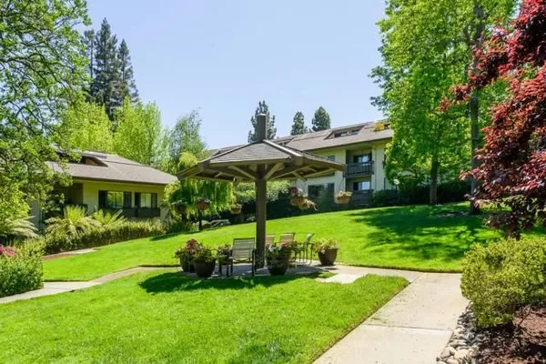 Property Slideshow image 2 of 19 | 2140 santa cruz ave 203, Menlo Park, CA, 94025