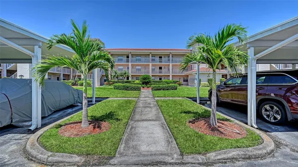 Property Slideshow image 3 of 47 | 6505 stone river rd 209, Bradenton, FL, 34203