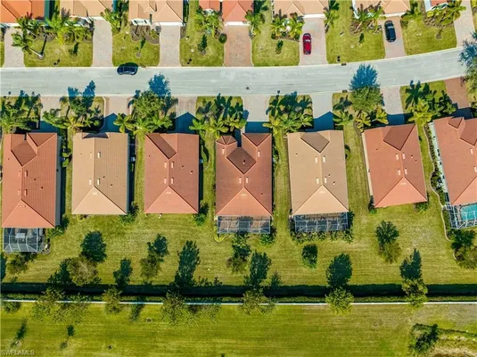 Property Slideshow image 3 of 41 | 3337 apple blossom dr, Alva, FL, 33920