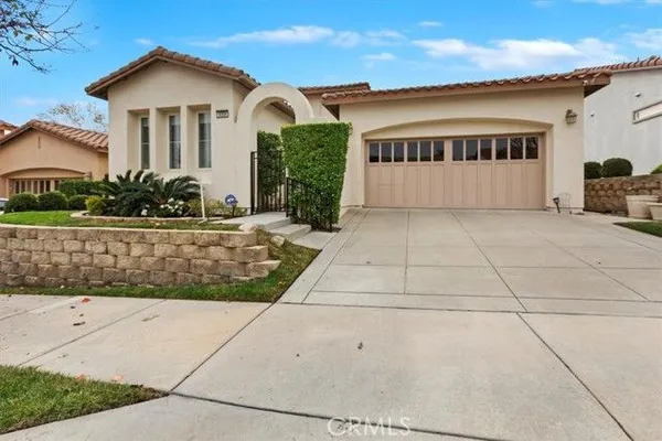 Property Slideshow image 2 of 31 | 9359 robinson ln, Corona, CA, 92883