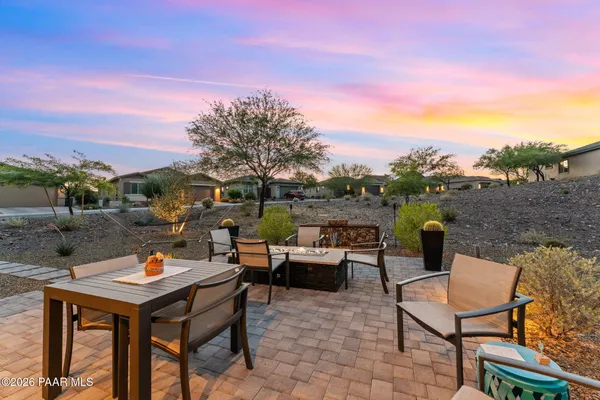 Property Slideshow image 3 of 68 | 3050 tapaderos dr, Wickenburg, AZ, 85390