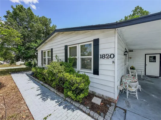 Property Slideshow image 3 of 12 | 1820 w schwartz blvd 8, Lady Lake, FL, 32159