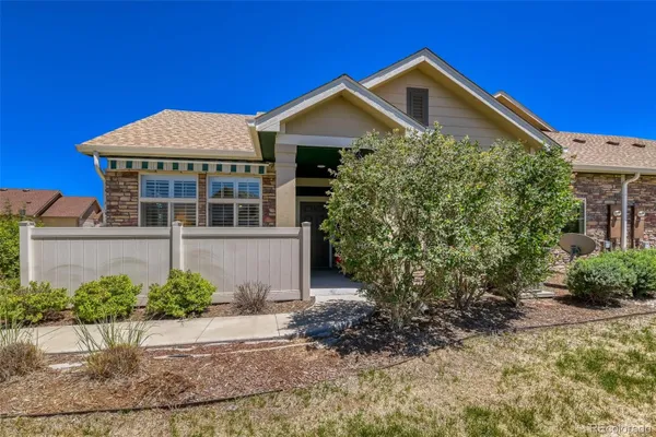 Property Slideshow image 2 of 29 | 12575 madison way, Thornton, CO, 80241