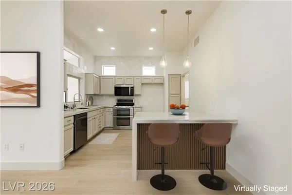 Property Slideshow image 2 of 42 | 10309 georgetown pl, Las Vegas, NV, 89134