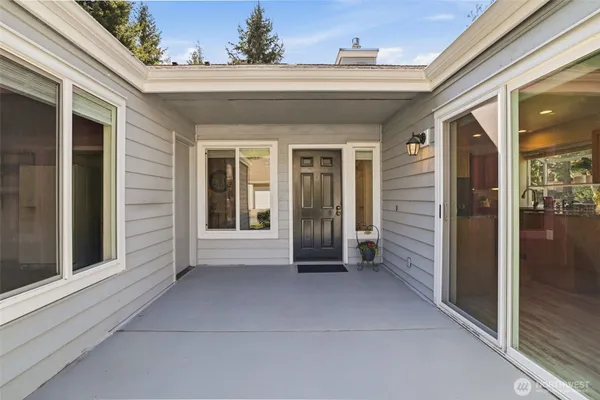 Property Slideshow image 3 of 40 | 3610 225th pl 1375, Issaquah, WA, 98029
