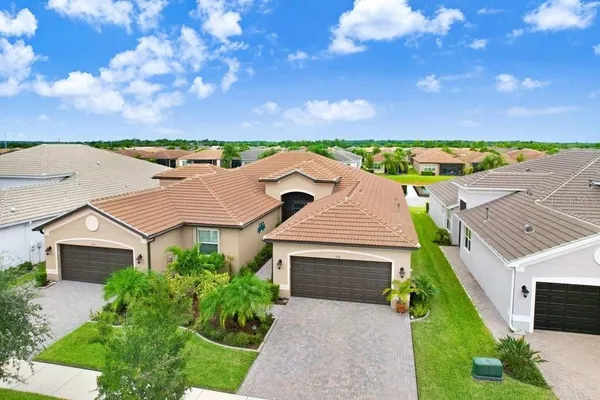 Property Slideshow image 2 of 35 | 4749 avila lakes dr, Wimauma, FL, 33598
