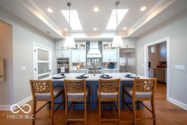 Property Slideshow image 3 of 21 | 7086 yosemite dr, Zionsville, IN, 46077