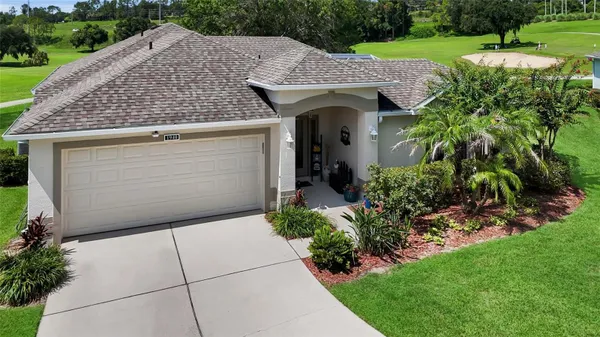 Property Slideshow image 3 of 46 | 1940 farmington ct, Clermont, FL, 34711