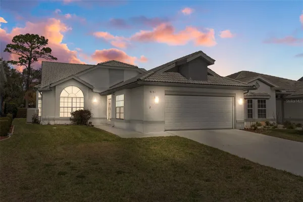 Property Slideshow image 2 of 52 | 9151 rhett ln, Weeki Wachee, FL, 34613