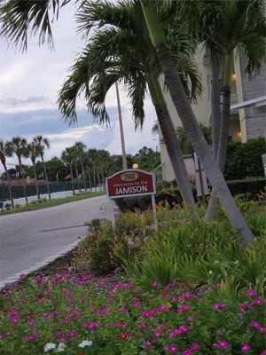 Property Slideshow image 2 of 47 | 2960 59th st 505, Gulfport, FL, 33707