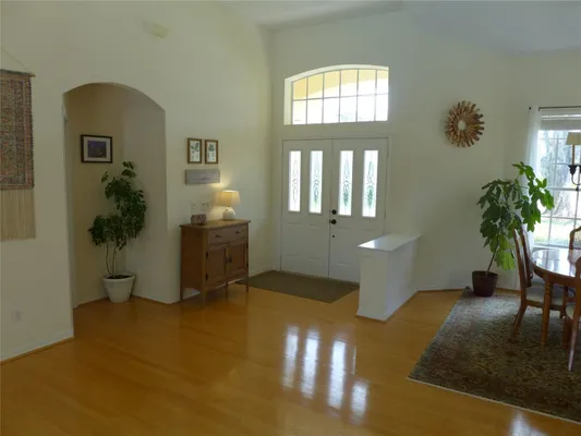 Property Slideshow image 3 of 33 | 9003 oakcrest cir, Mount Dora, FL, 32757