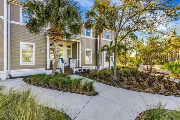 Property Slideshow image 3 of 62 | 289 sapphire lake dr 202, Bradenton, FL, 34209