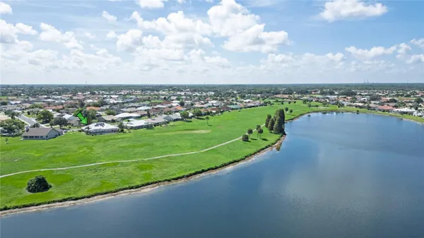 Property Slideshow image 2 of 43 | 1936 wolf laurel dr, Sun City Center, FL, 33573