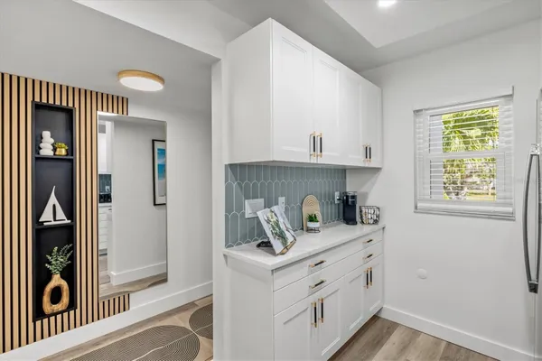 Property Slideshow image 2 of 96 | 437 cerromar ln 424, Venice, FL, 34293
