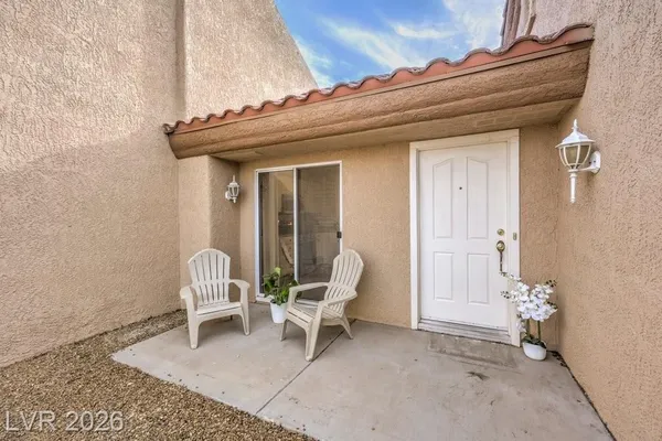 Property Slideshow image 3 of 25 | 8729 smokey dr, Las Vegas, NV, 89134