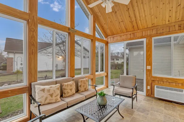 Property Slideshow image 2 of 19 | 12036 sweetwater ln, Huntley, IL, 60142