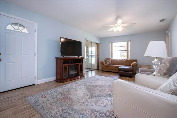 Property Slideshow image 2 of 59 | 2017 hullhouse dr 351, Sun City Center, FL, 33573