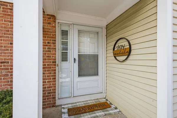Property Slideshow image 2 of 25 | 250 country club dr # 250, Prospect Heights, IL, 60070
