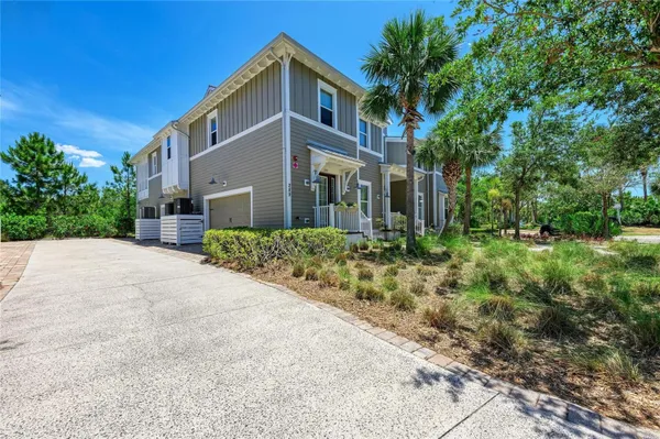 Property Slideshow image 2 of 99 | 289 sapphire lake dr 201, Bradenton, FL, 34209