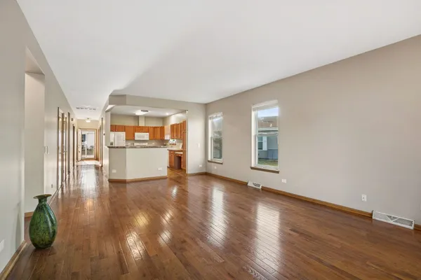 Property Slideshow image 3 of 17 | 3840 fox hunt way, Grayslake, IL, 60030