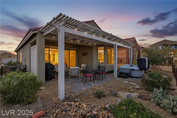 Property Slideshow image 2 of 70 | 945 outlook trl, Mesquite, NV, 89034