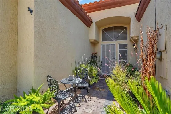 Property Slideshow image 3 of 26 | 2408 dove valley ct, Las Vegas, NV, 89134