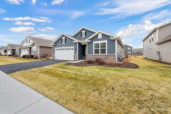 Property Slideshow image 2 of 40 | 243 durham st, North Aurora, IL, 60542