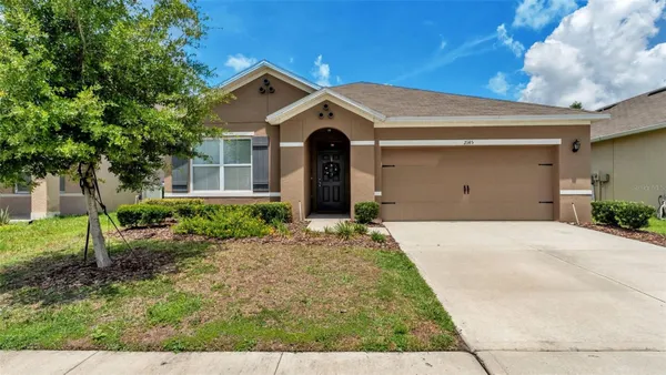Property Slideshow image 3 of 43 | 2145 blue highlands dr, Lakeland, FL, 33811
