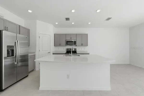 Property Slideshow image 2 of 43 | 5897 biscotti st, Nokomis, FL, 34275