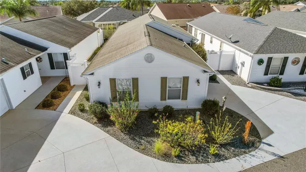 Property Slideshow image 2 of 45 | 438 grovewood pl, The Villages, FL, 32162