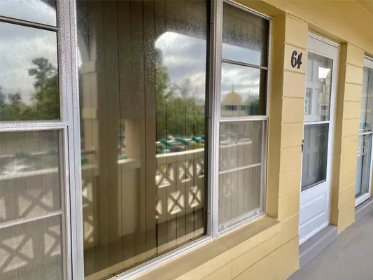 Property Slideshow image 2 of 41 | 2360 irish ln apt 64, Clearwater, FL, 33763