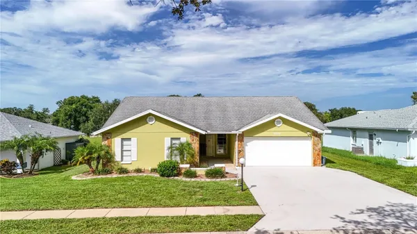 Property Slideshow image 2 of 29 | 8620 gold pine dr, Port Richey, FL, 34668
