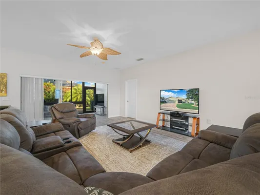 Property Slideshow image 3 of 78 | 4424 waterford dr, Lake Wales, FL, 33859