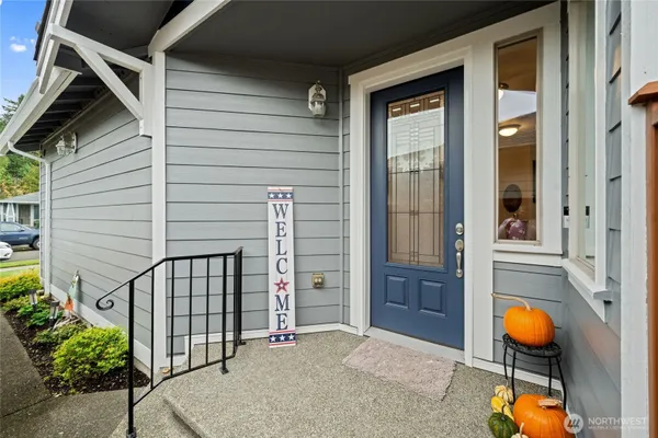 Property Slideshow image 3 of 40 | 8218 bainbridge loop, Lacey, WA, 98516