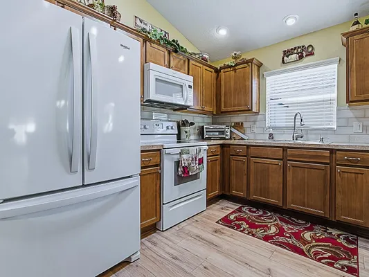 Property Slideshow image 3 of 27 | 2121 aber ln, The Villages, FL, 32163