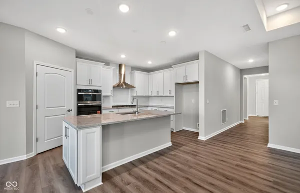 Property Slideshow image 3 of 34 | 13129 seven springs ln, Noblesville, IN, 46060